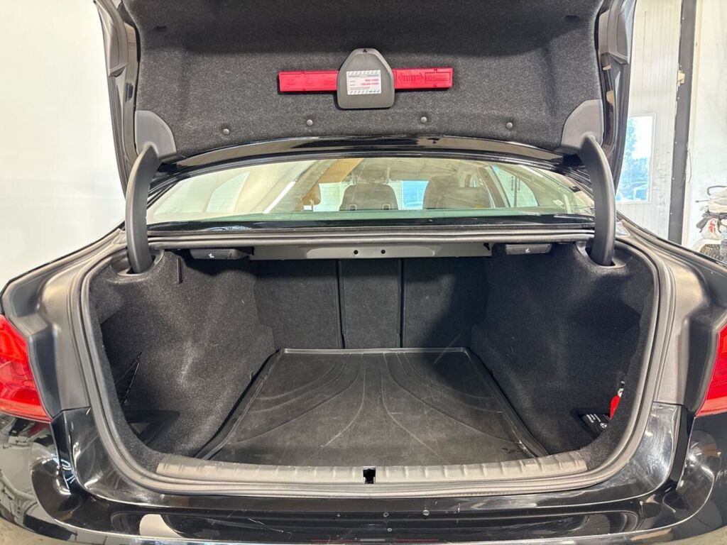 BMW 520 2018 Musta