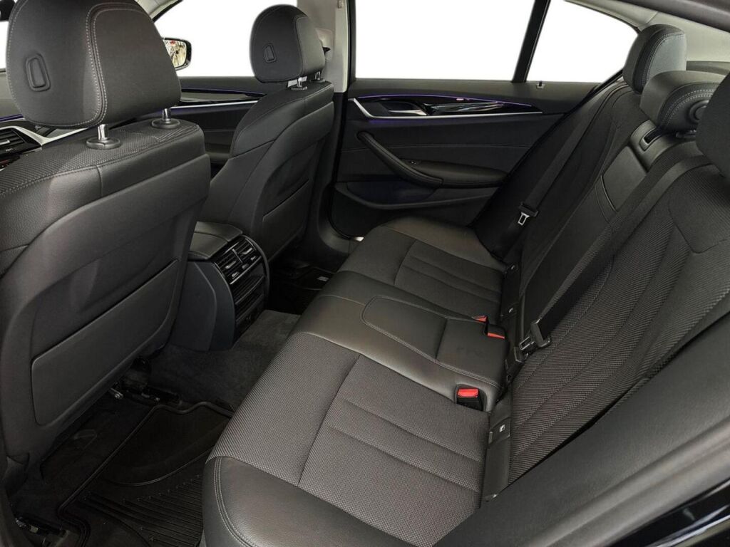 BMW 530 2018 Musta