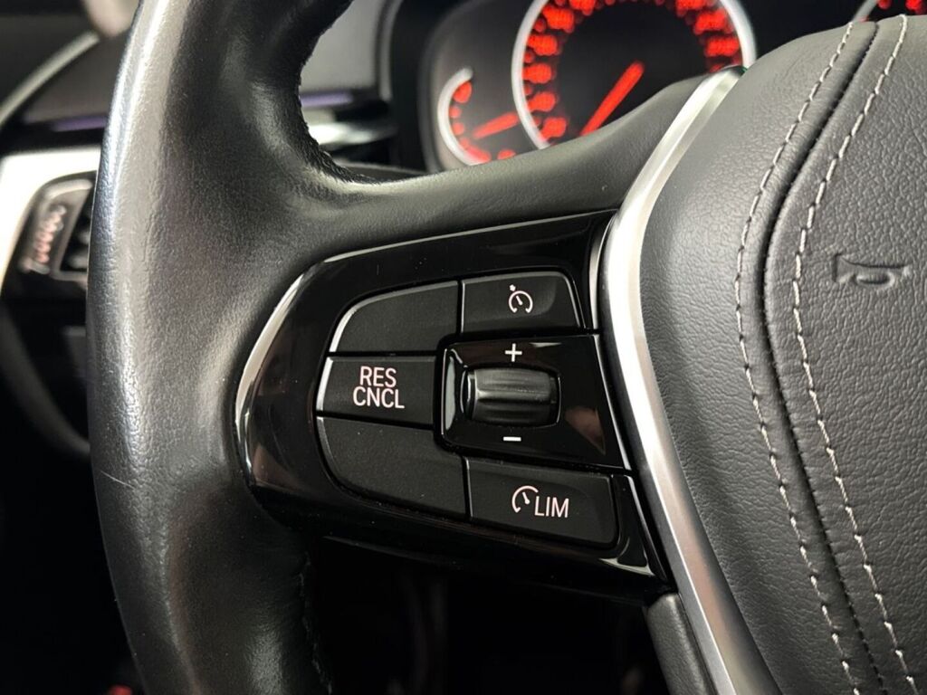 BMW 530 2018 Musta
