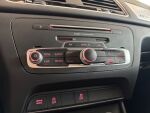 Audi Q3 2018 Sininen