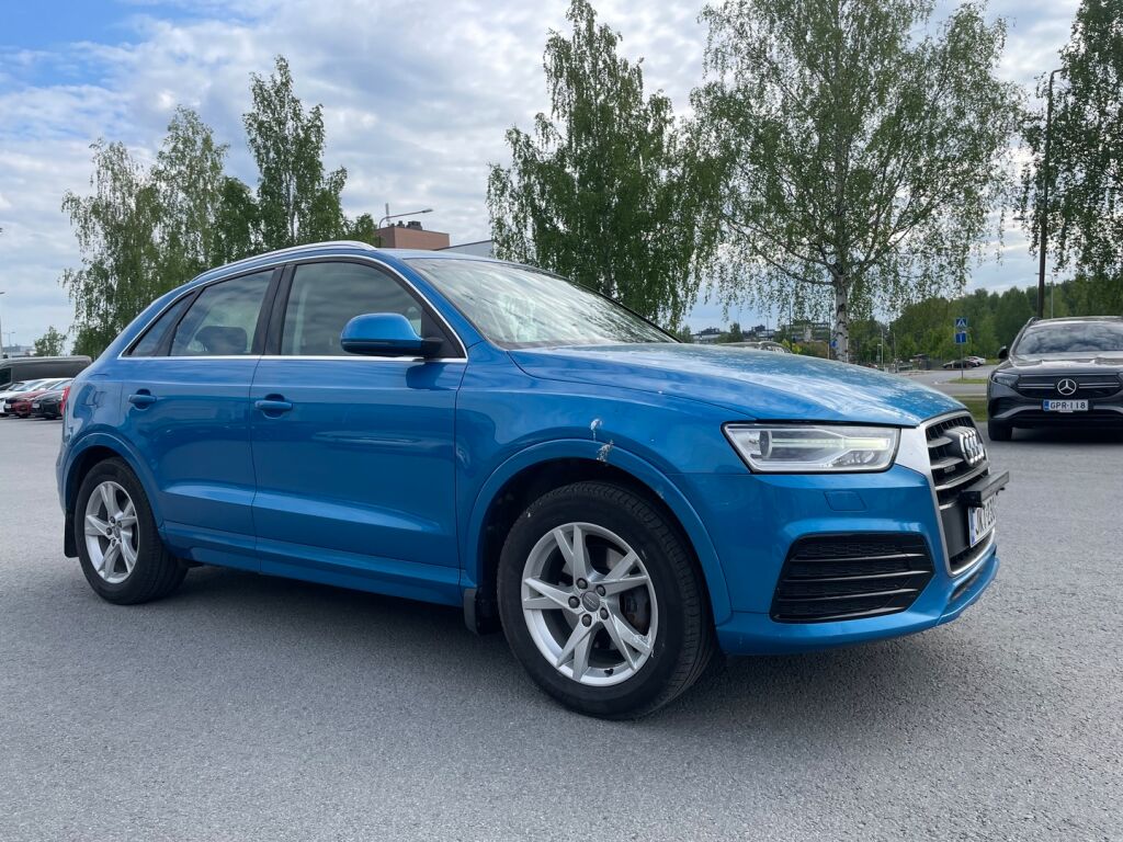 Audi Q3 2018 Sininen