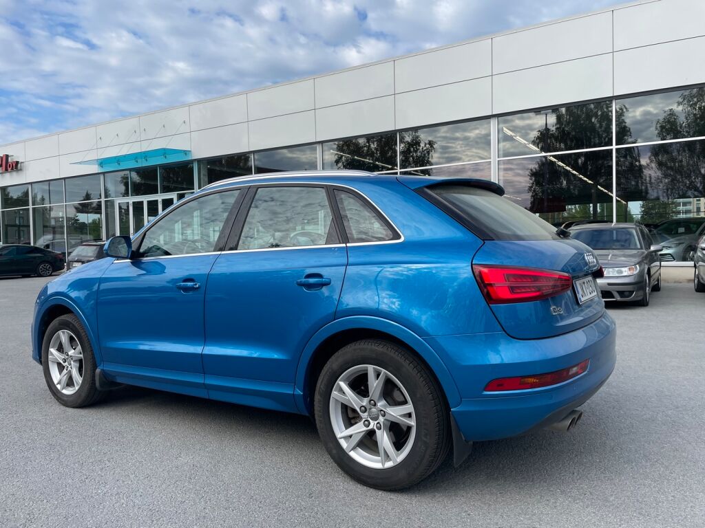 Audi Q3 2018 Sininen
