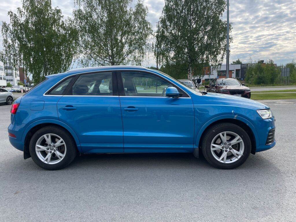 Audi Q3 2018 Sininen