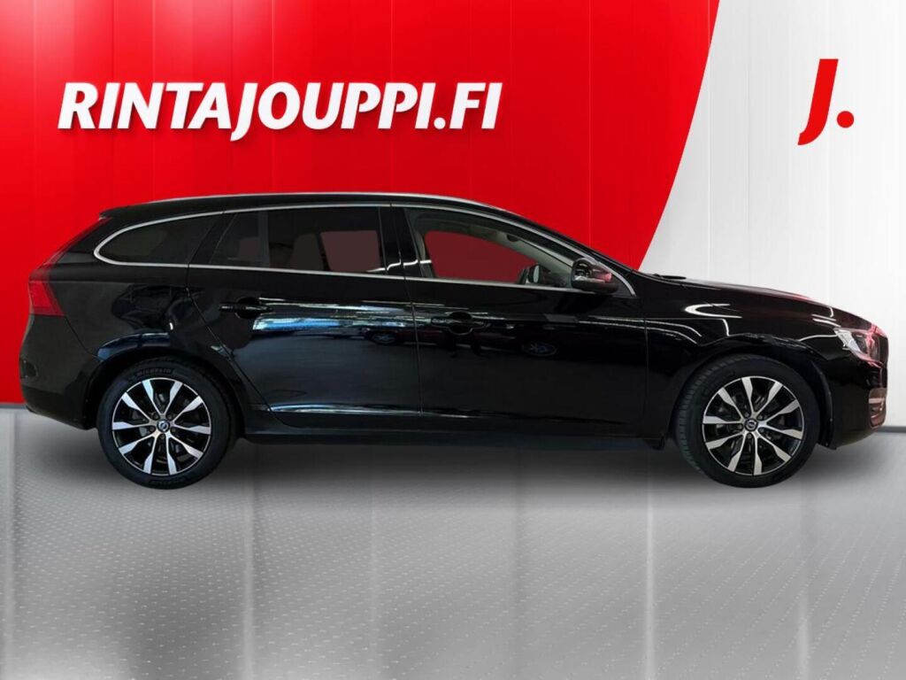 Volvo V60 2018 Musta