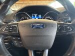 Ford Focus 2018 Metallinhohto Hopea (Moondust Silver)