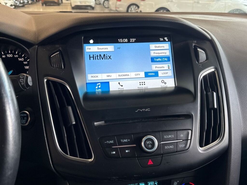 Ford Focus 2018 Metallinhohto Hopea (Moondust Silver)