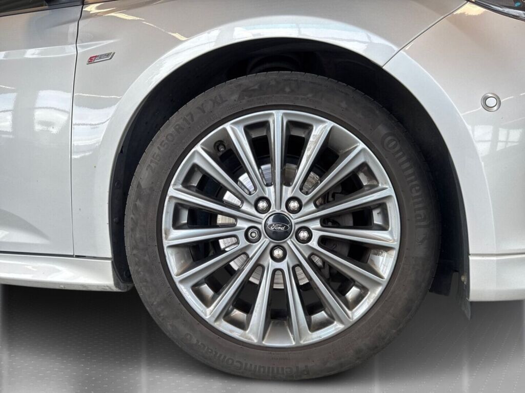 Ford Focus 2018 Metallinhohto Hopea (Moondust Silver)