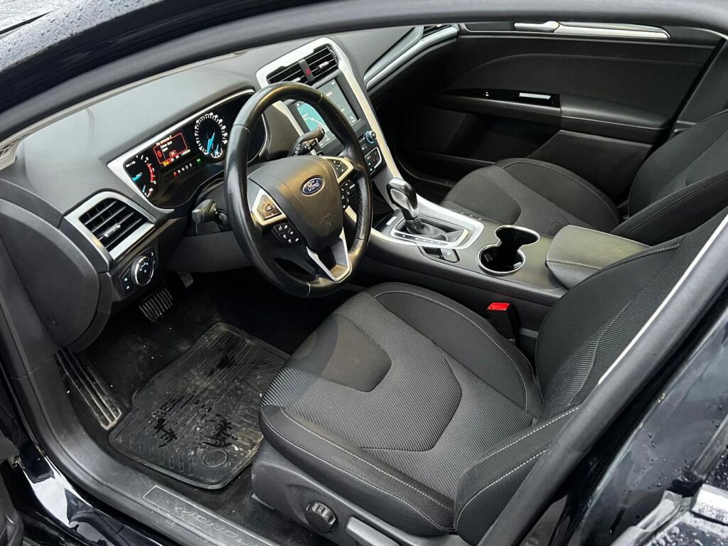 Ford Mondeo 2018 Musta