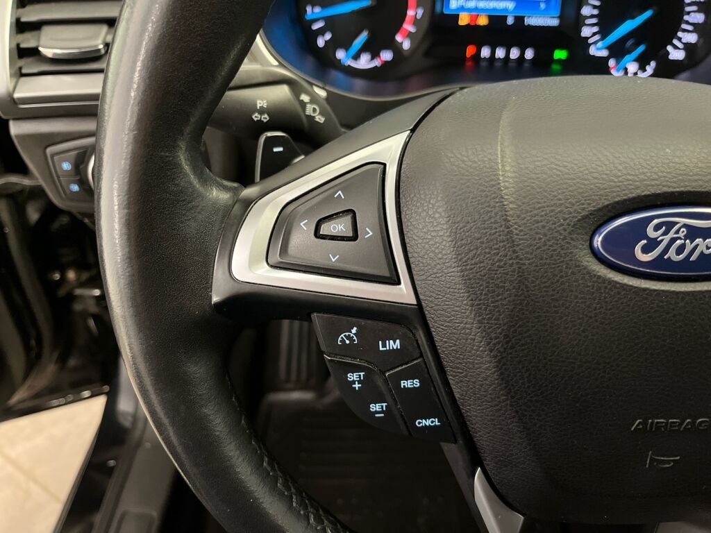 Ford Mondeo 2018 Musta