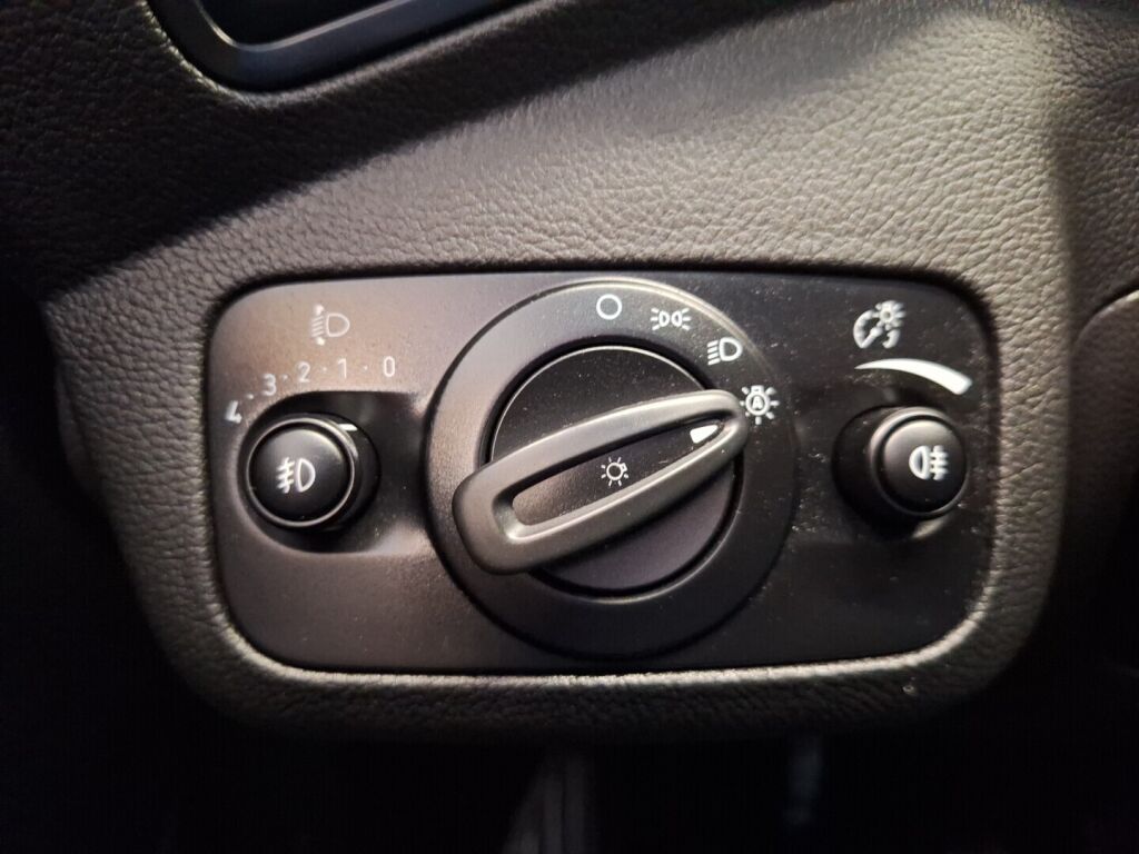 Ford C-Max 2019 Valkoinen