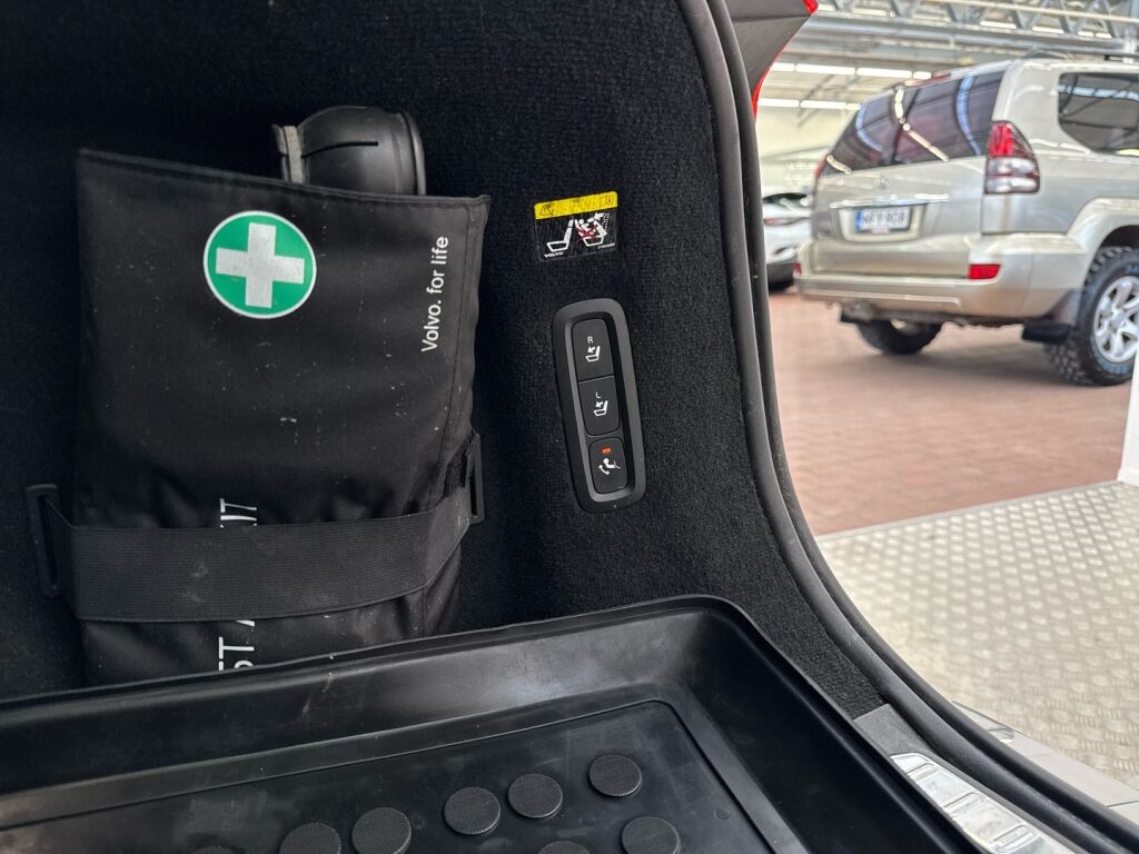 Volvo V90 Cross Country 2018 Valkoinen