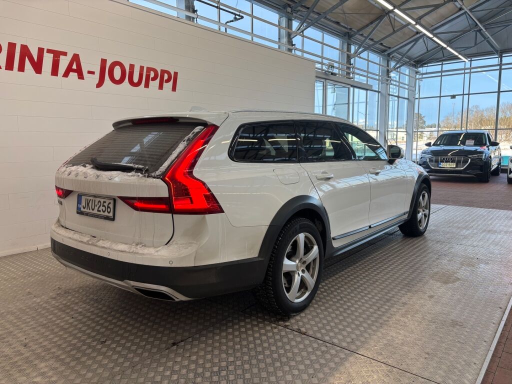 Volvo V90 Cross Country 2018 Valkoinen
