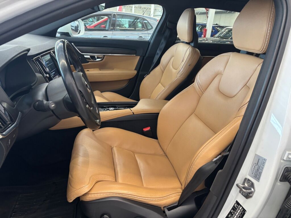 Volvo V90 Cross Country 2018 Valkoinen