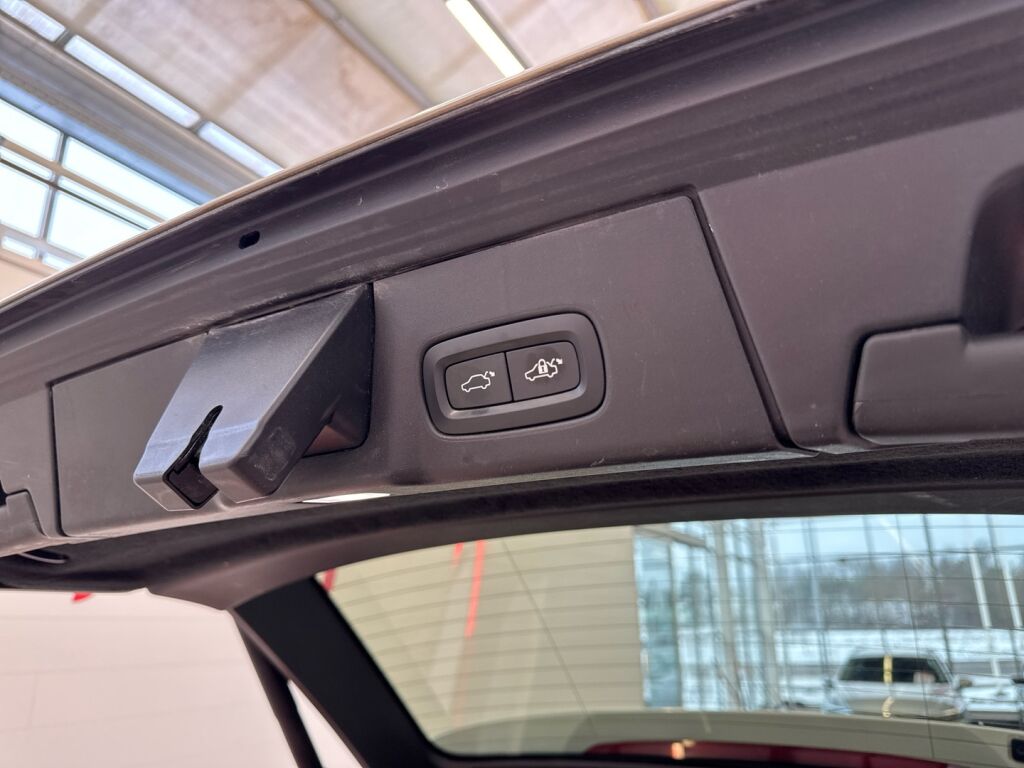 Volvo V90 Cross Country 2018 Valkoinen