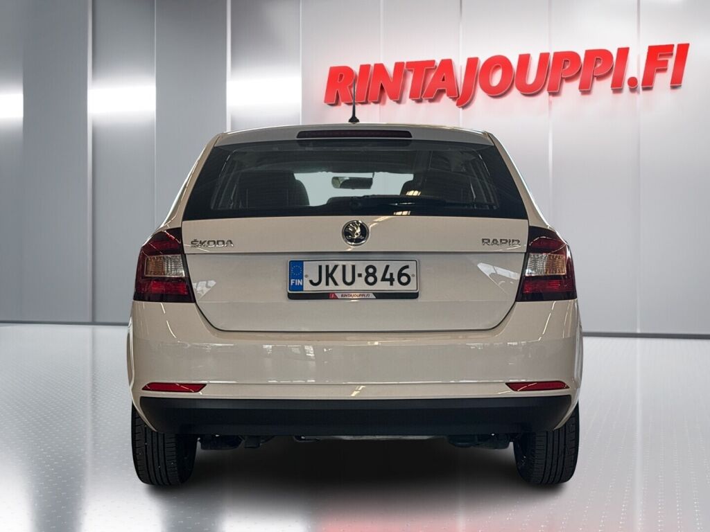 Skoda Rapid 2018 Valkoinen