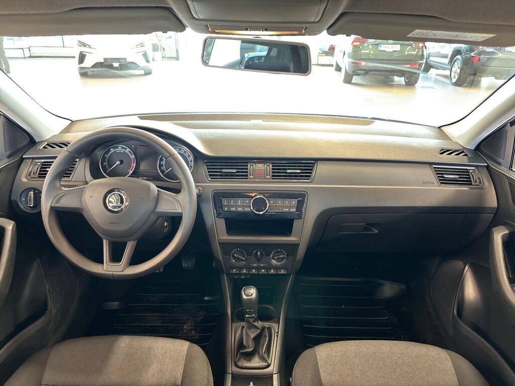 Skoda Rapid 2018 Valkoinen