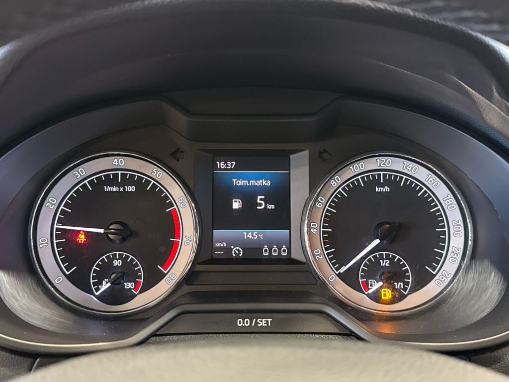 Skoda Octavia 2018 Valkoinen