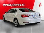 Skoda Superb 2018 Valkoinen