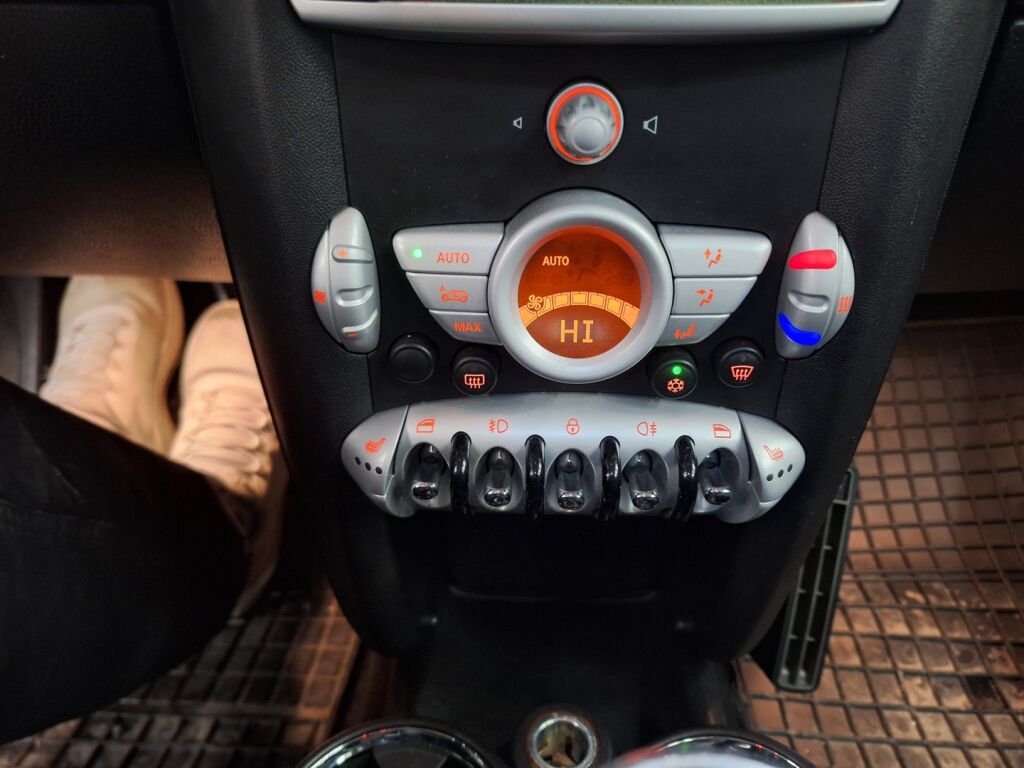 Mini Cooper 2008 Punainen