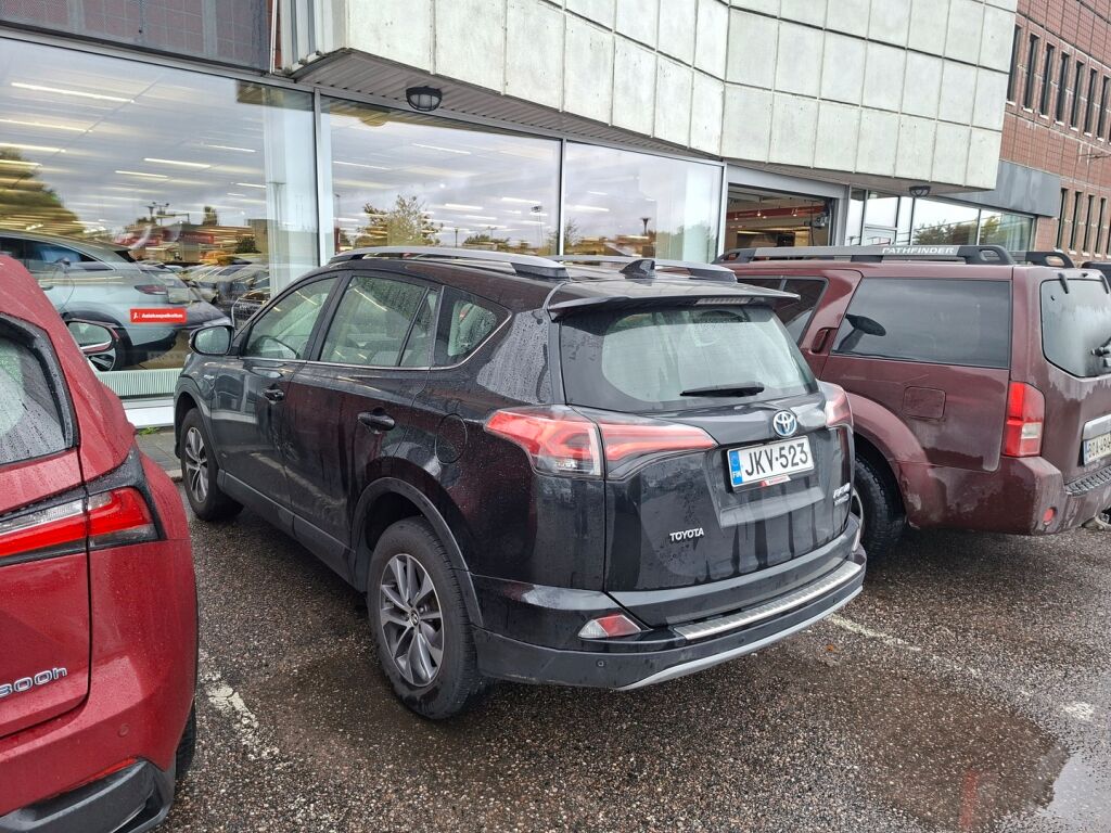 Toyota RAV4 2018 Musta