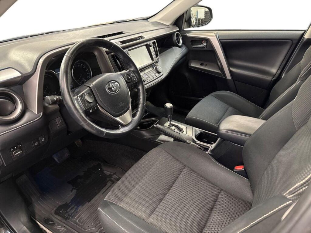 Toyota RAV4 2018 Musta