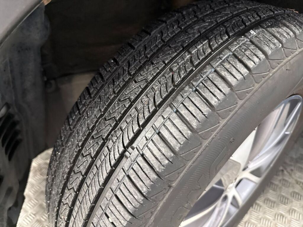 Toyota RAV4 2018 Musta