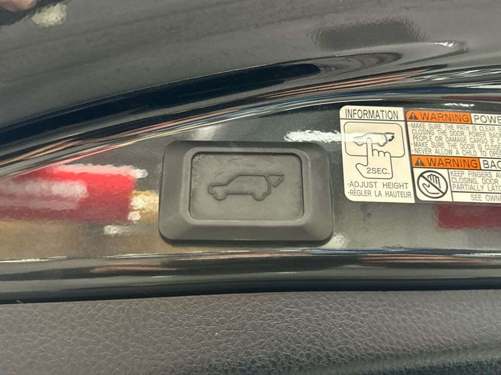 Toyota RAV4 2018 Musta