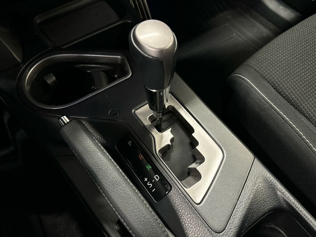 Toyota RAV4 2018 Musta