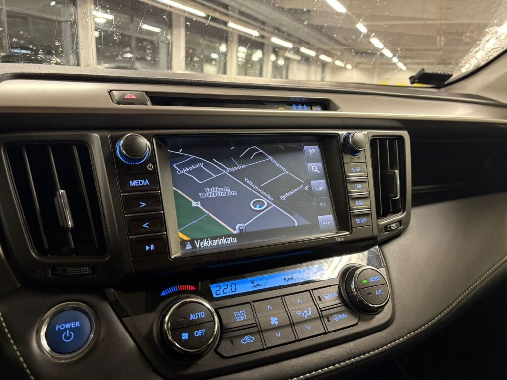 Toyota RAV4 2018 Ruskea (beige)