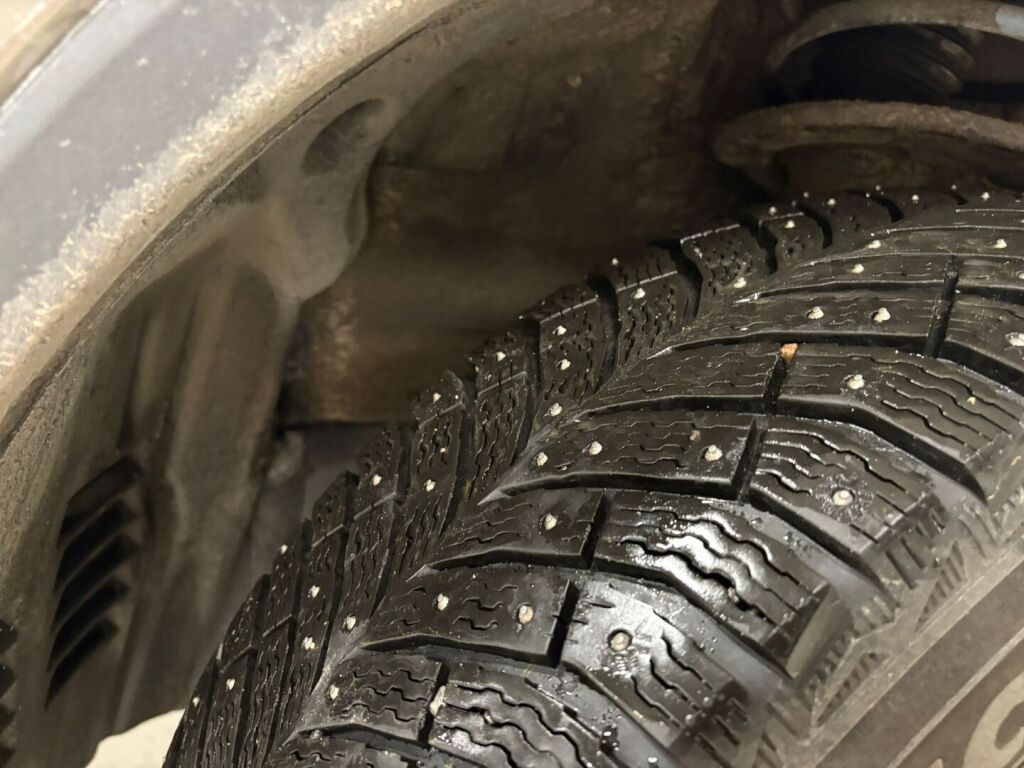 Toyota RAV4 2018 Ruskea (beige)