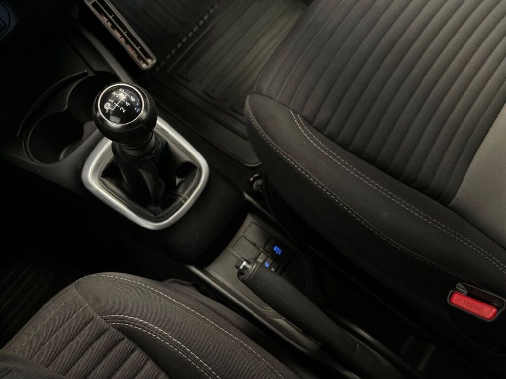Toyota Yaris 2018 Valkoinen