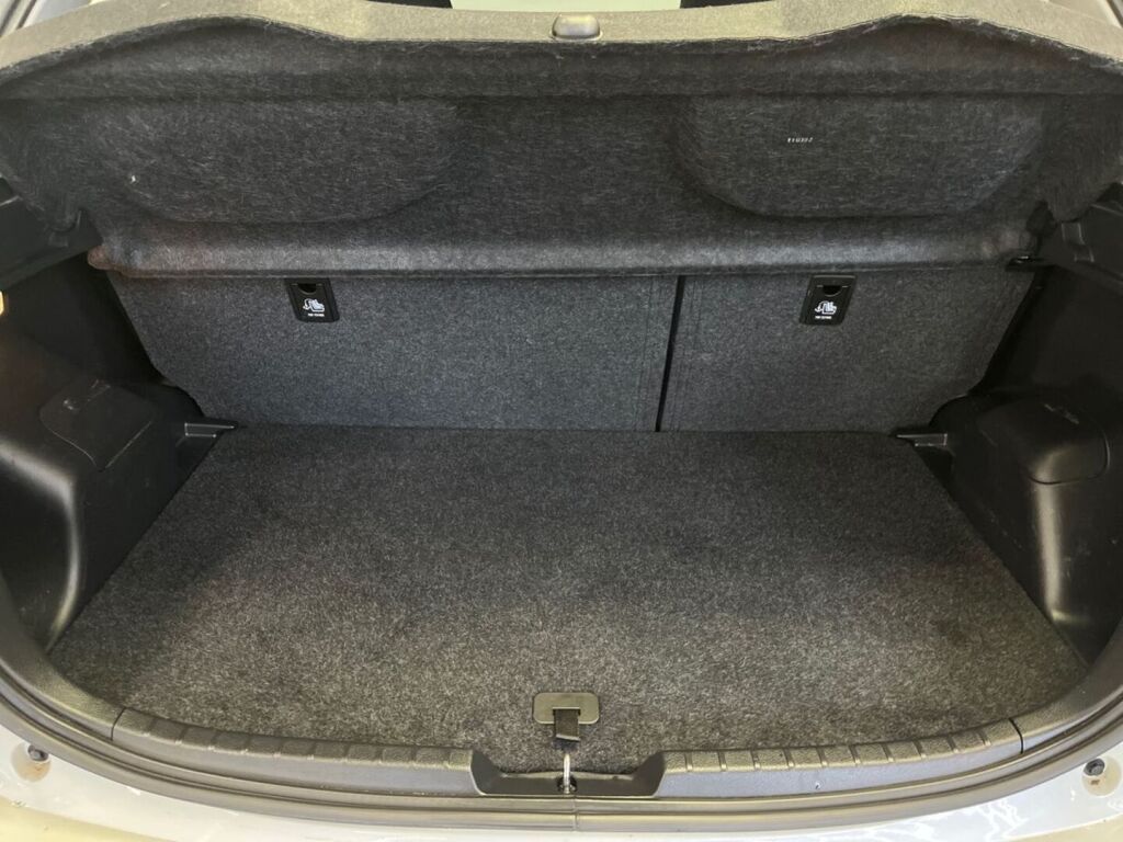 Toyota Yaris 2018 Valkoinen