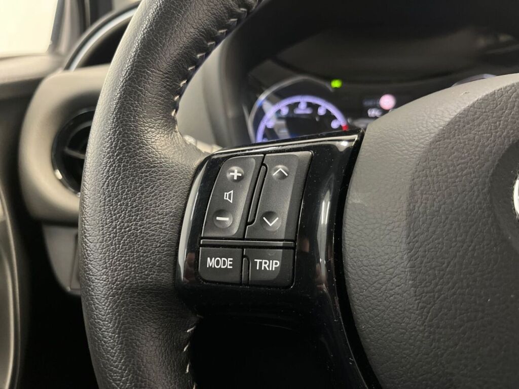 Toyota Yaris 2018 Valkoinen