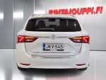 Toyota Avensis 2018 Valkoinen