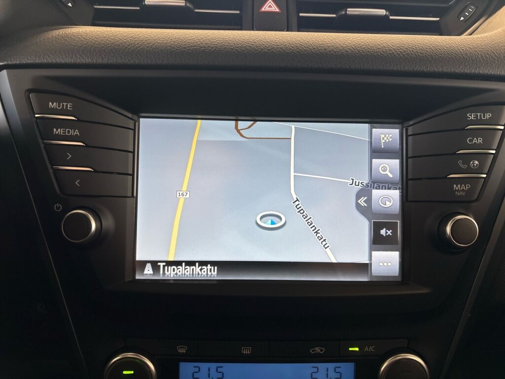 Toyota Avensis 2018 Valkoinen