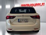 Toyota Avensis 2018 Valkoinen