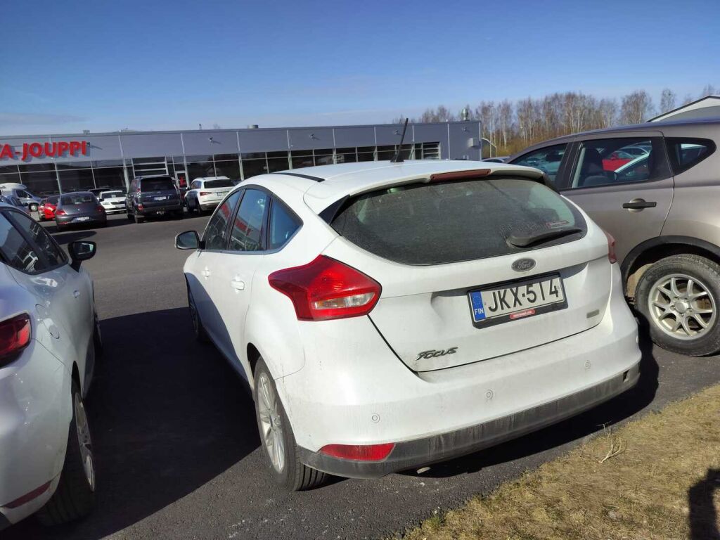 Ford Focus 2018 Valkoinen