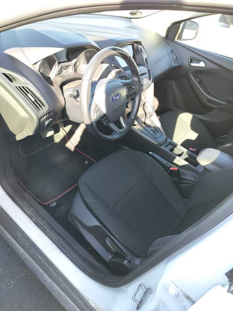 Ford Focus 2018 Valkoinen