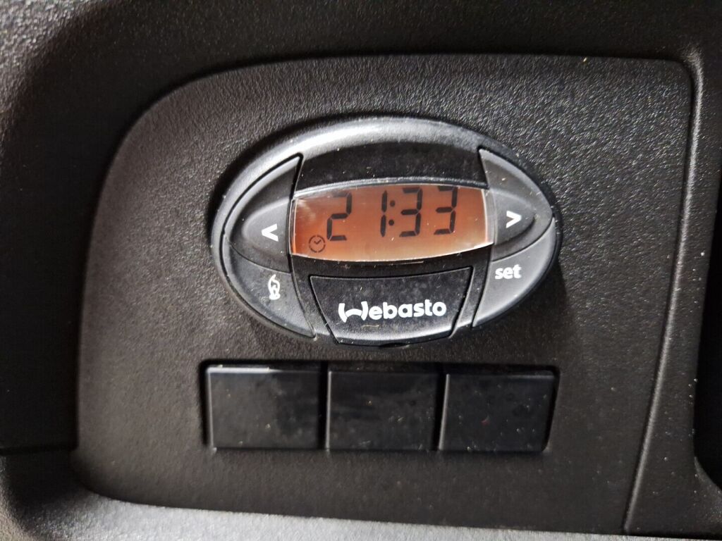 Iveco DAILY 2018 Sininen