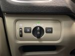 Volvo V40 Cross Country 2018 Musta