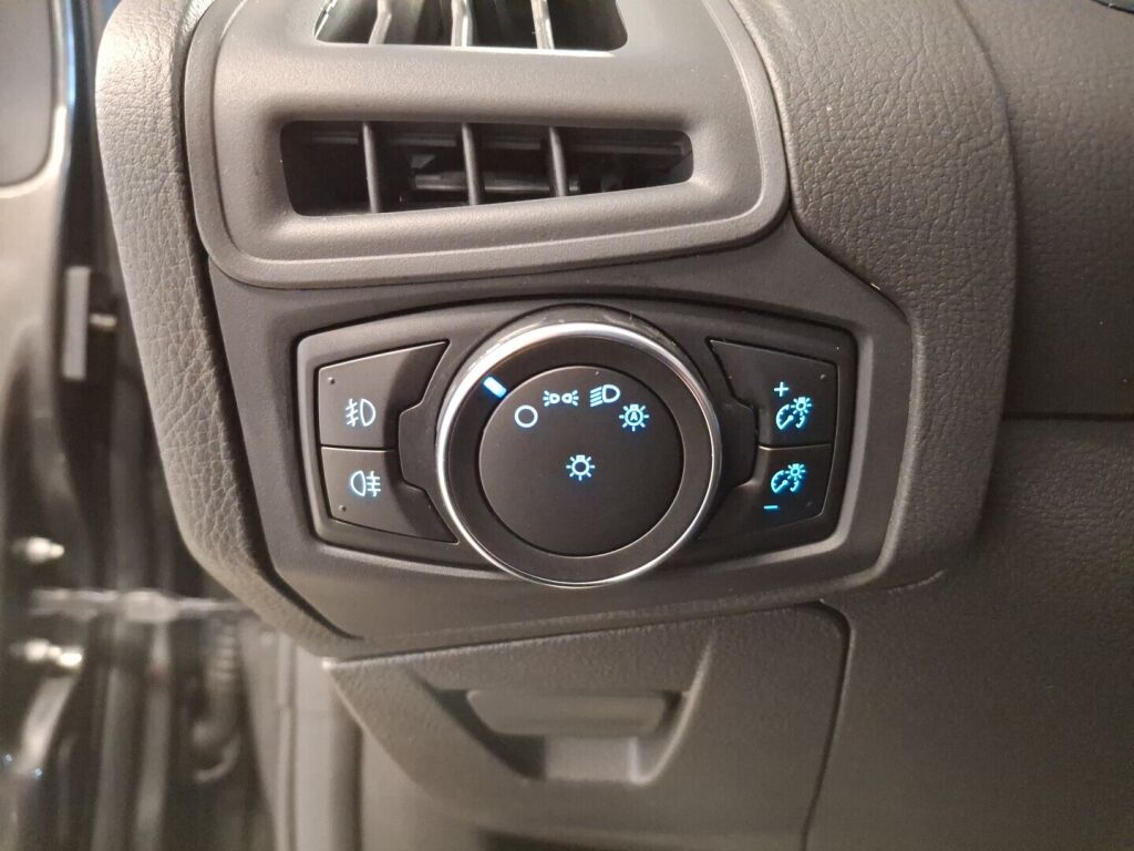 Ford Focus 2018 Harmaa