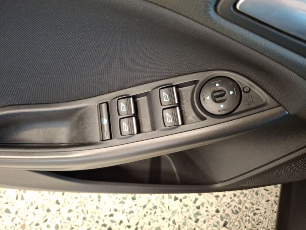 Ford Focus 2018 Harmaa