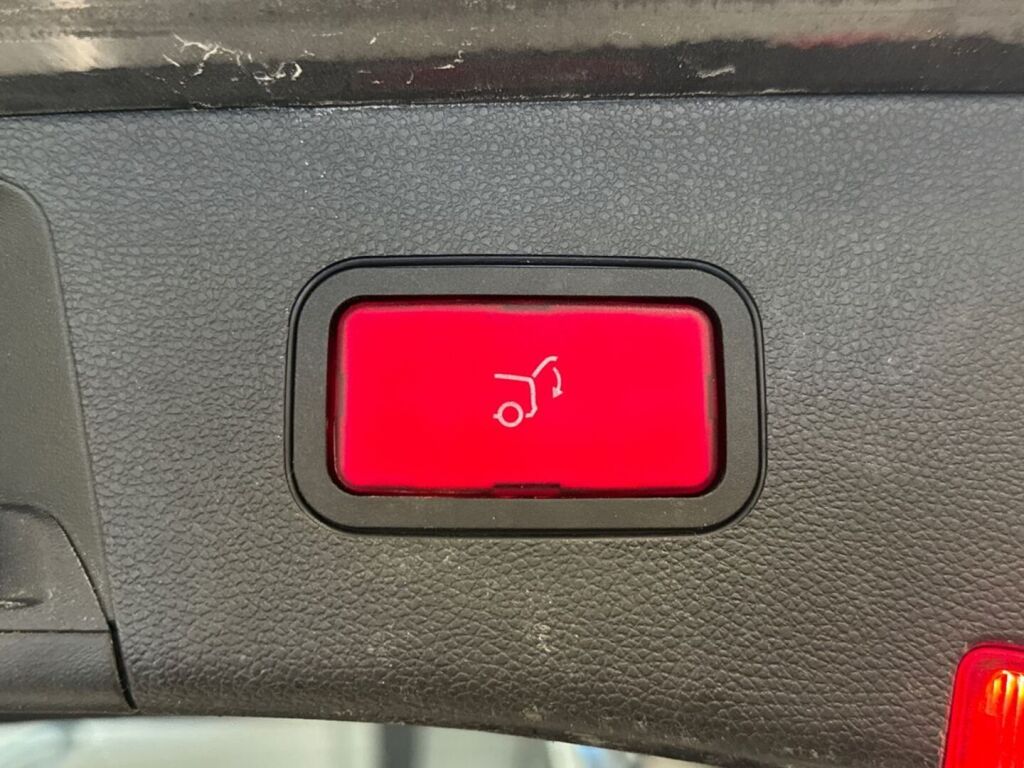 Mercedes-Benz E 2010 Harmaa