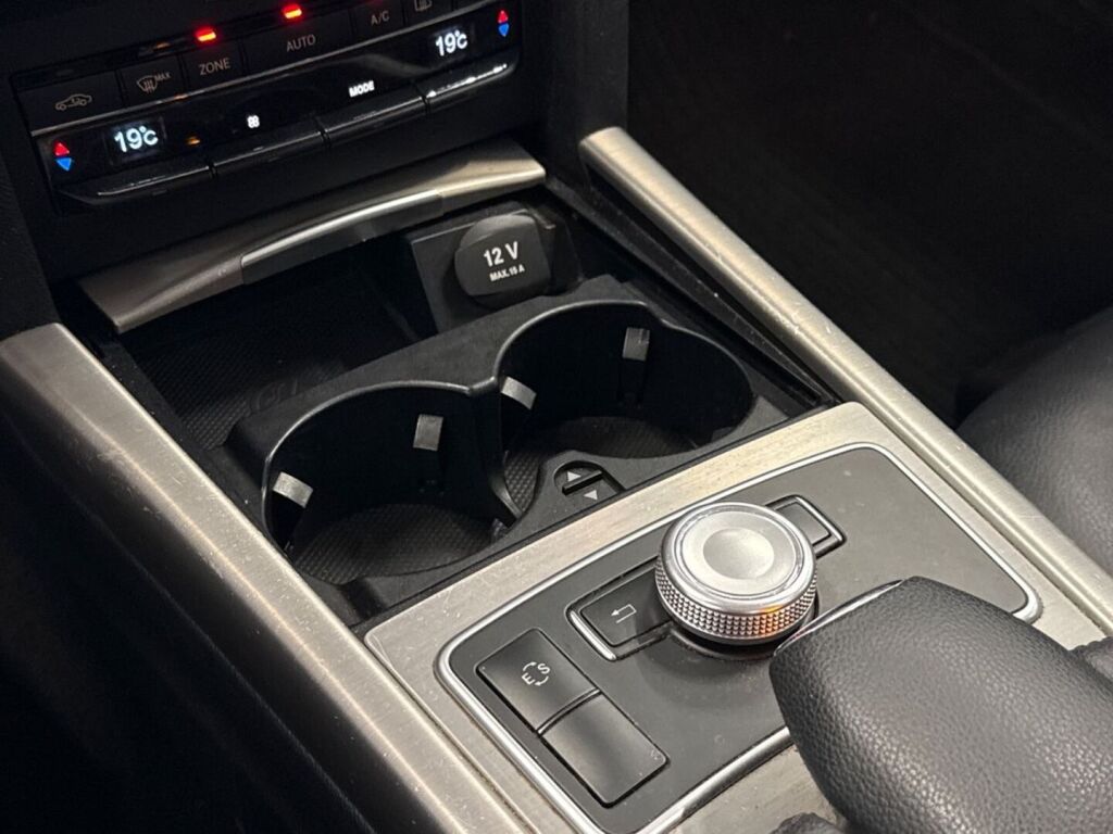 Mercedes-Benz E 2010 Harmaa