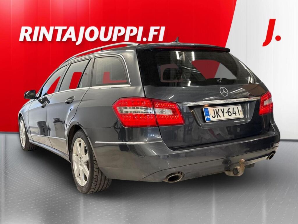 Mercedes-Benz E 2010 Harmaa