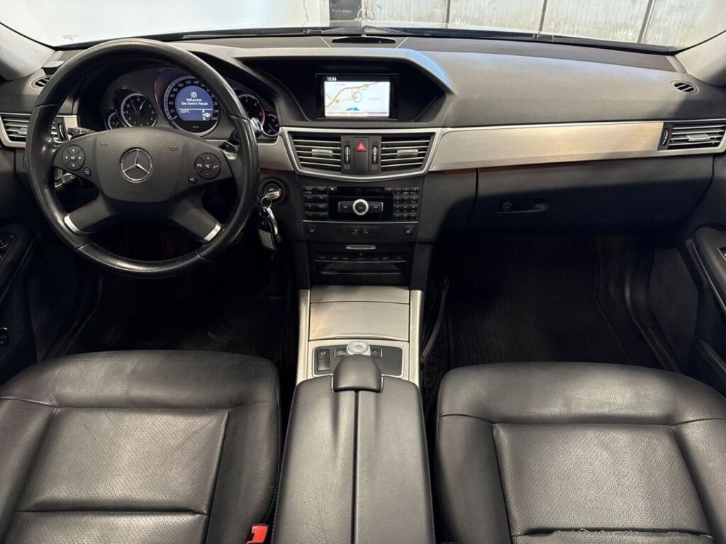 Mercedes-Benz E 2010 Harmaa