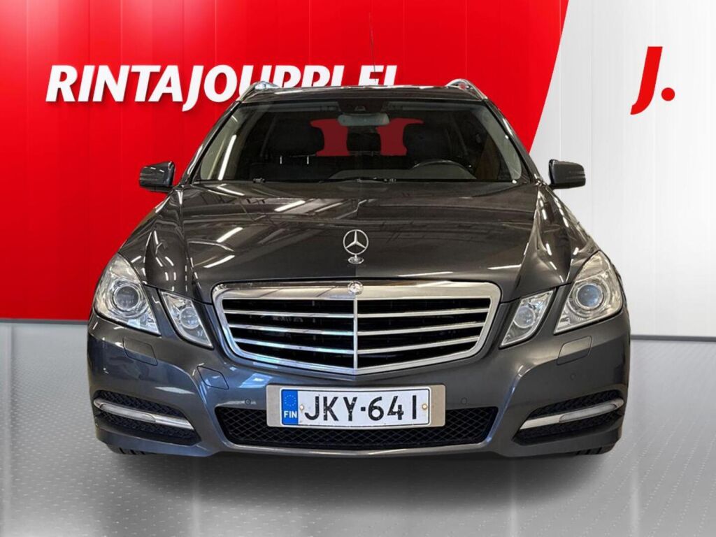 Mercedes-Benz E 2010 Harmaa