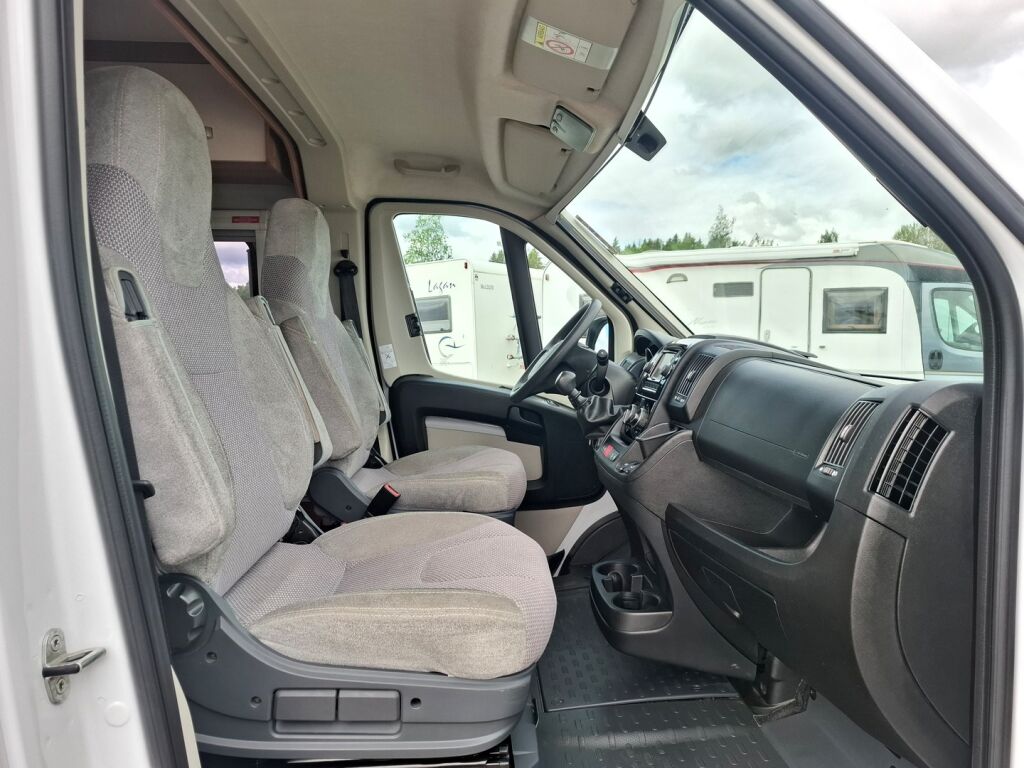 Weinsberg CaraBus VAN 600 2018 Valkoinen