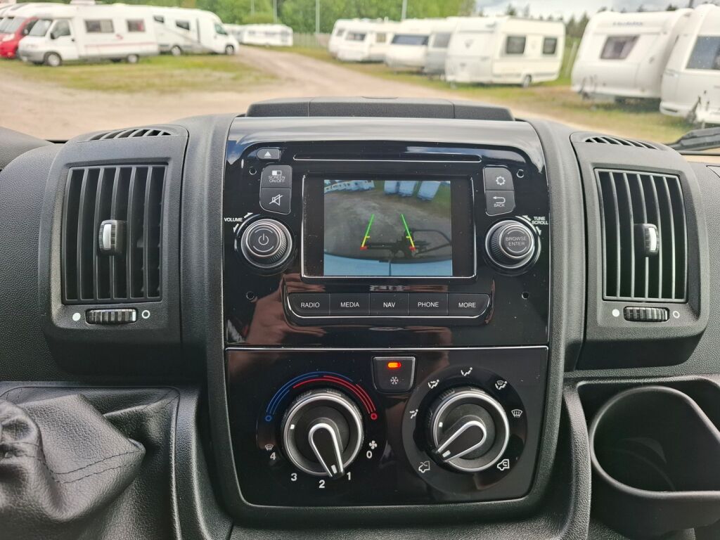 Weinsberg CaraBus VAN 600 2018 Valkoinen