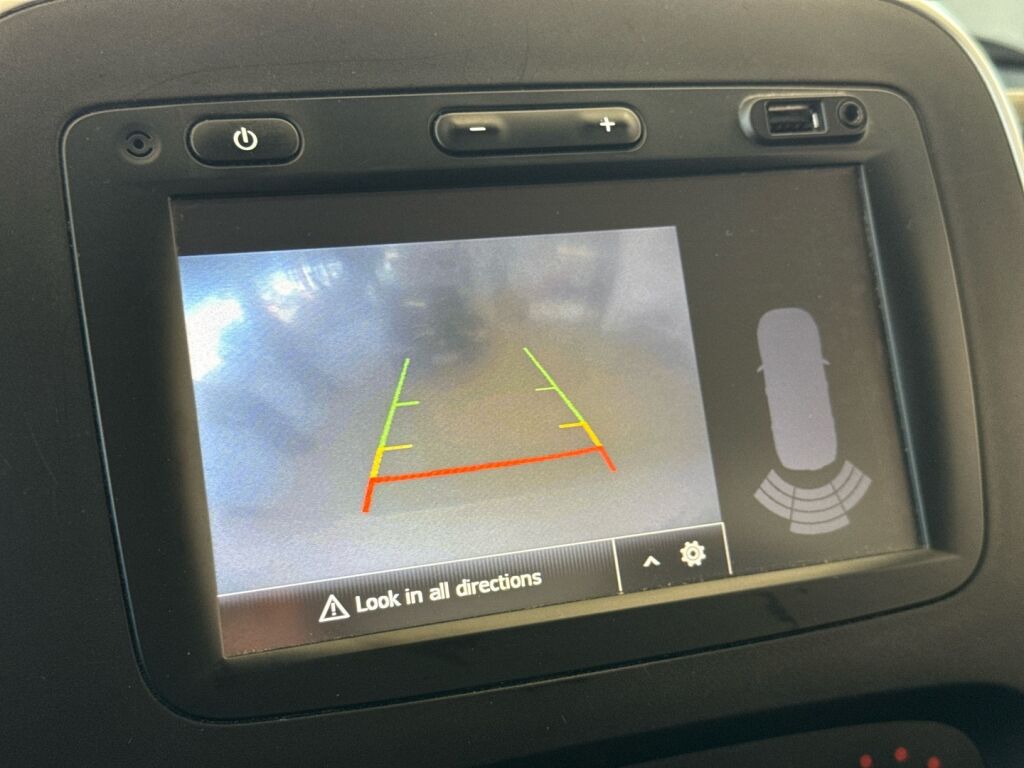 Nissan NV300 2018 Valkoinen